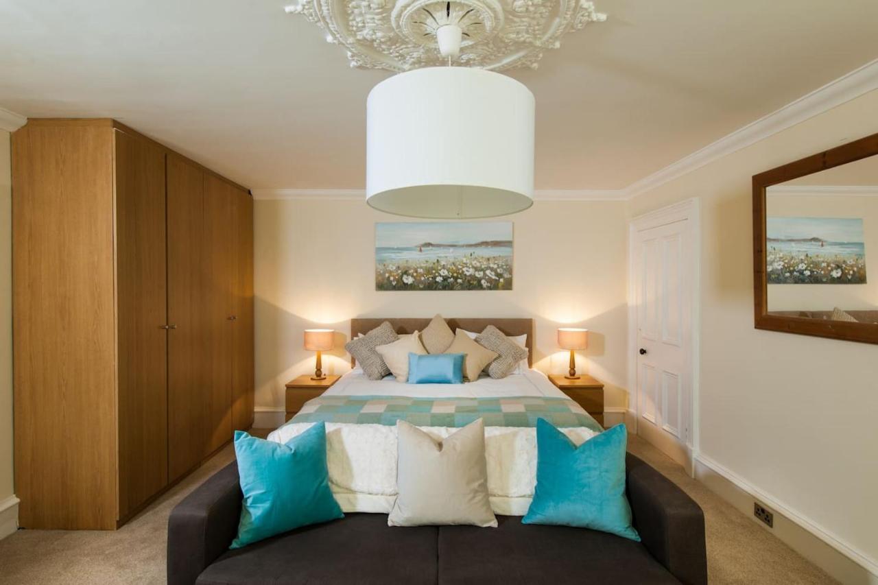 סטירלינג Thornhill House - Historic 5 Bedroom 5 Ensuite מראה חיצוני תמונה