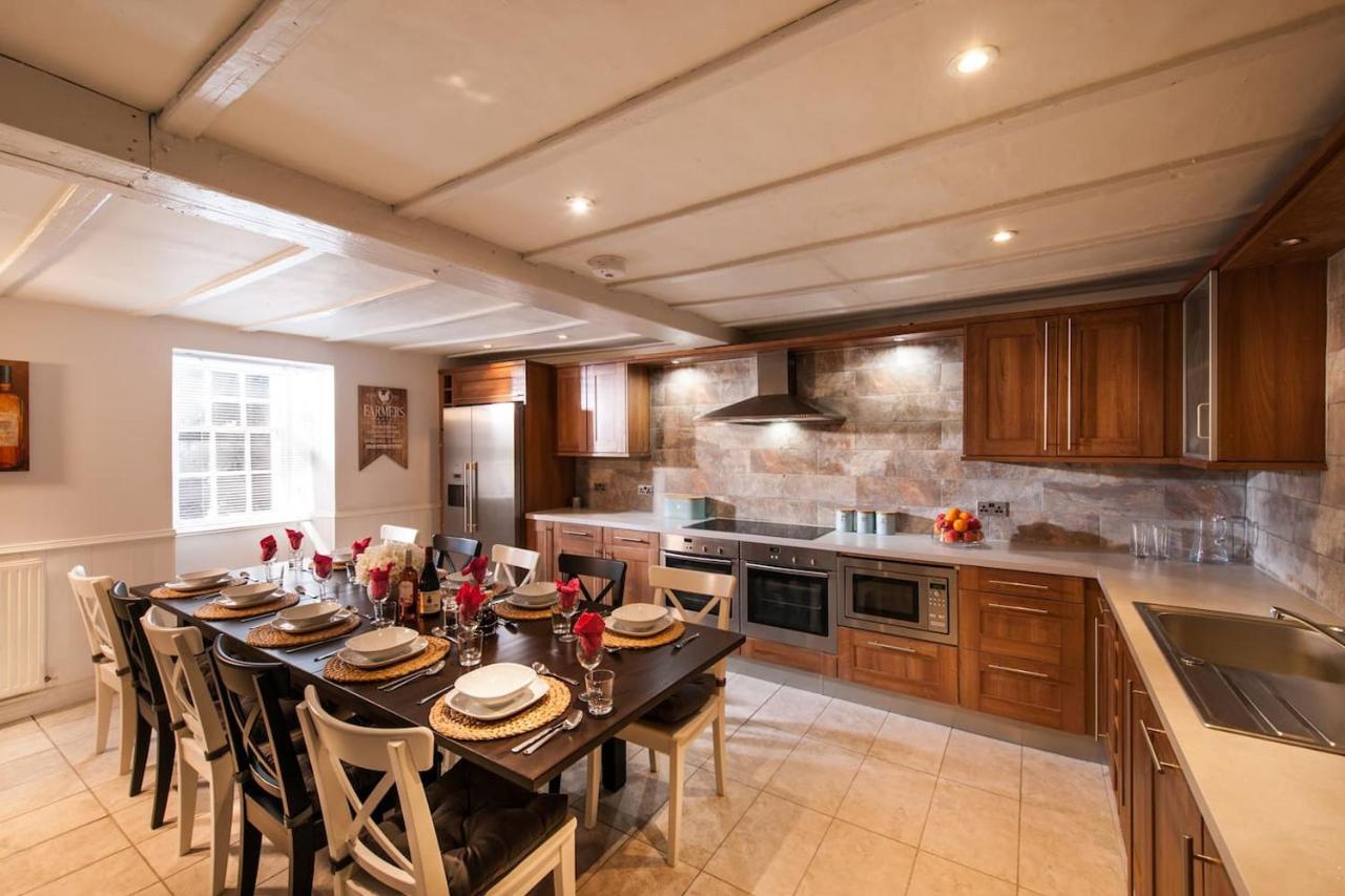 סטירלינג Thornhill House - Historic 5 Bedroom 5 Ensuite מראה חיצוני תמונה
